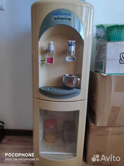 Кулер для воды