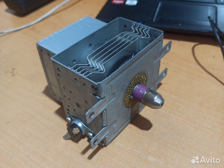 Магнетрон микроволновой печи OM75S (31)