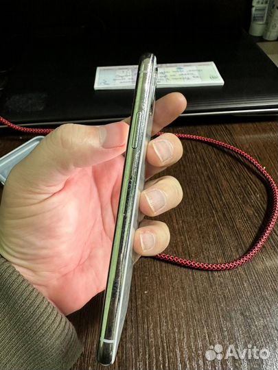 iPhone X, 256 ГБ