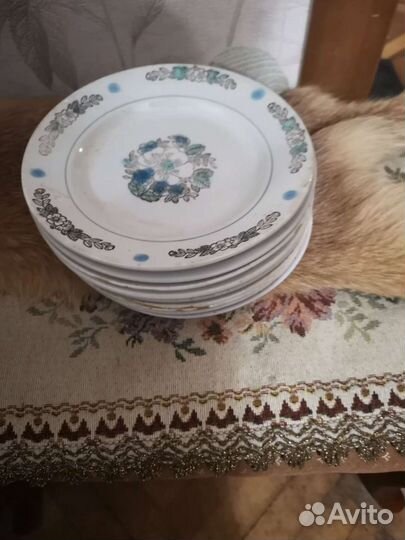 Тарелки мелкие,большие. Кружки. СССР