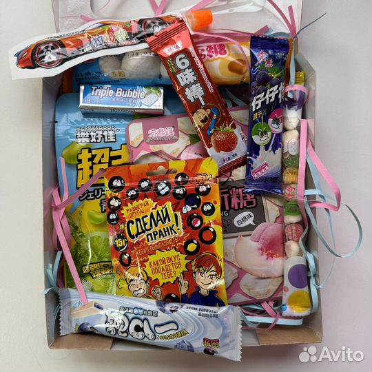 Набор азиатских вкусняшек и сладостей