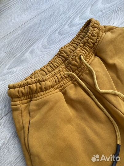 Спортивный костюм женский