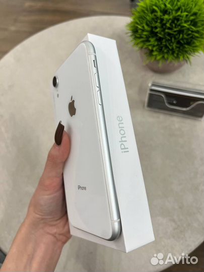 iPhone Xr, 128 ГБ
