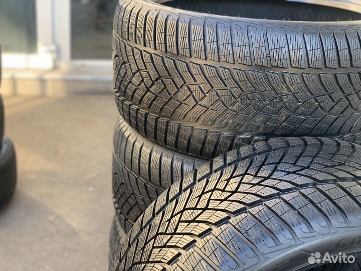 Goodyear UltraGrip Performance+ 295/35 R21 107V