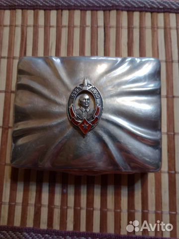 Сигаретница с барельефом Берия, серебро