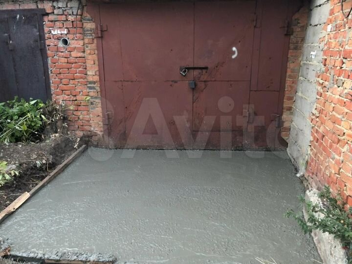 Гараж, > 30 м²