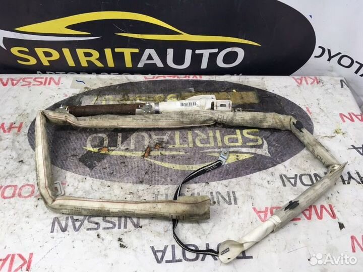 Шторка безопасности правая Toyota Avensis T250 1.8