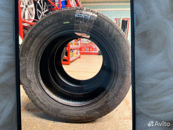Nokian Tyres Hakka Black 2 235/60 R18 и 255/55 R18