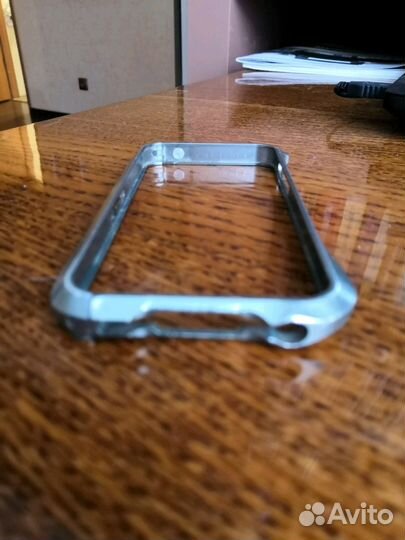 Бампер на iPhone 5/5s dave cleave