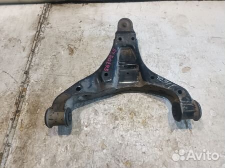 Рычаг передний правый нижний A9063304107