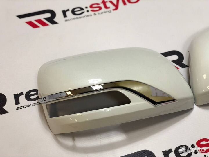 Накладки на зеркало Toyota Land Cruiser 200 12-20г