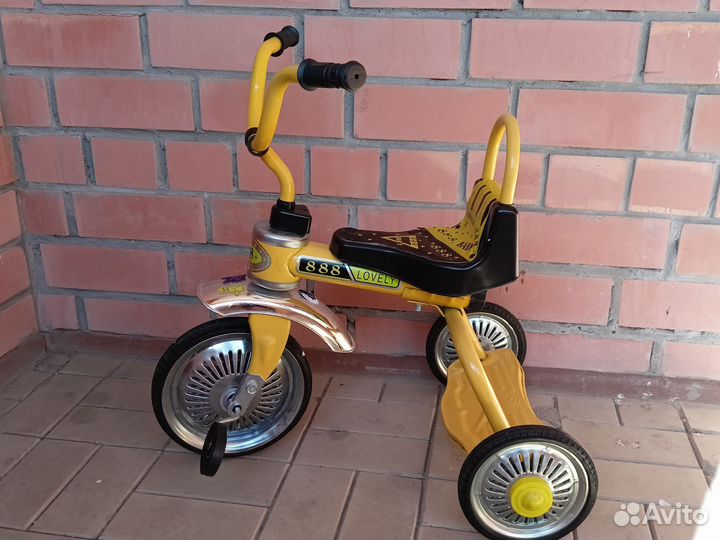 Велосипед детский трёхколёсный (металлический)