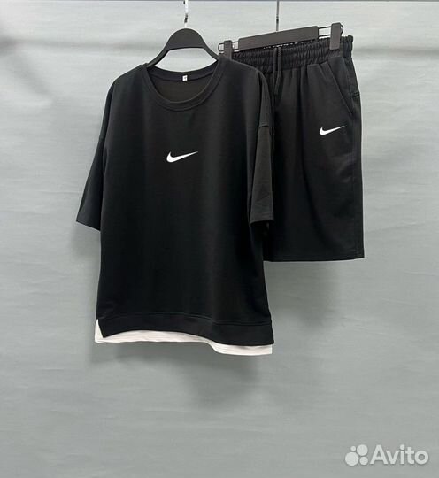 Костюм с белым кантом Nike