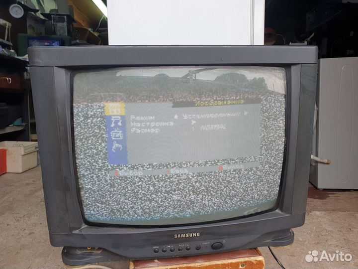 Телевизор Samsung 52см