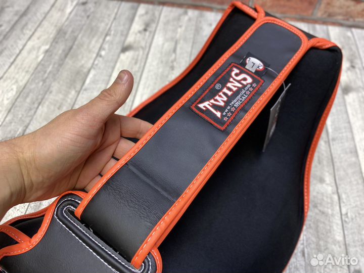 Пояс тренера Twins - чёр/оранж beps-4
