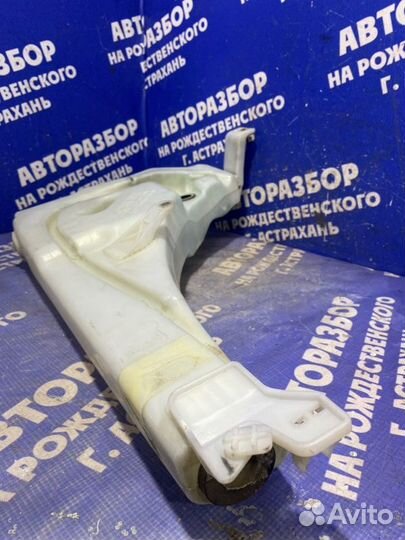 Бачок омывателя Volkswagen Touareg внедорожник AXQ