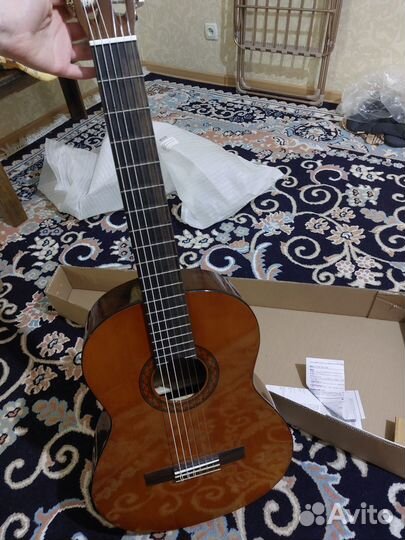 Классическая гитара yamaha c40