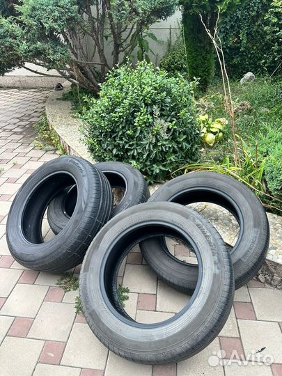 Yokohama BluEarth AE50 215/65 R17 99