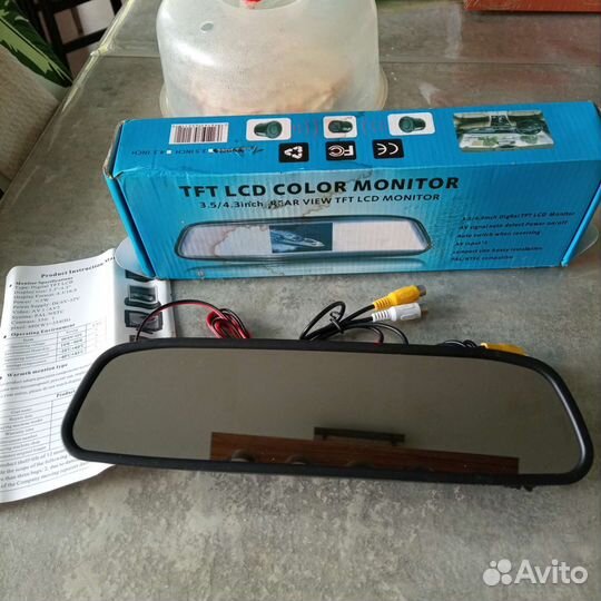 Зеркало заднего вида с монитором для камеры