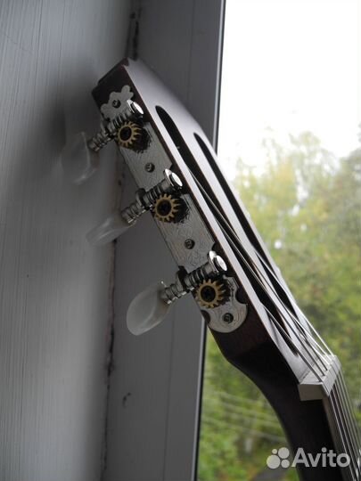 Классическая гитара Cort