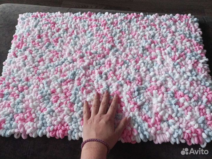 Коврик ручной работы