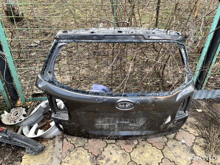 Крышка багажника Kia sorento xm