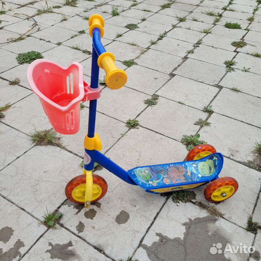 Самокат детский трехколесный