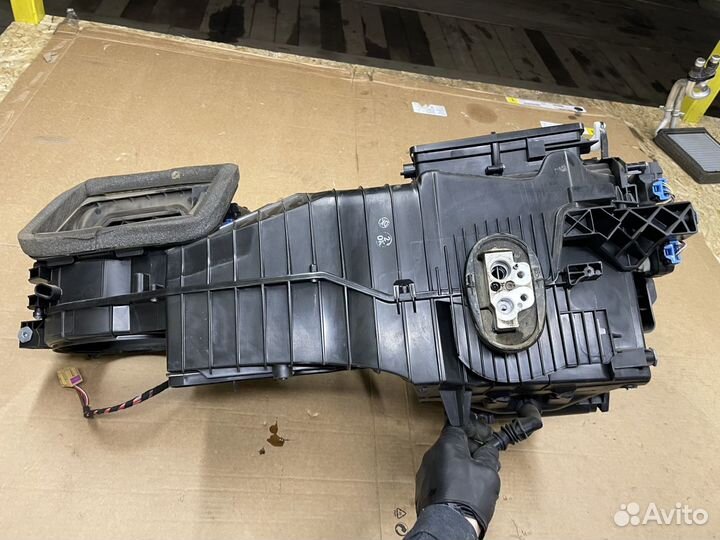 Отопитель салона печка без радиатора VW Тигуан 1