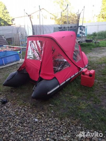 Лодка моторная