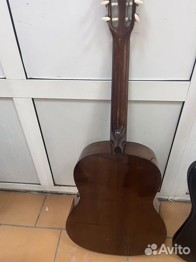 3 гитары, акустика и электро