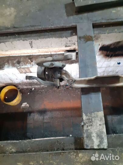 Балка передняя для Мерседес Т1(1985-1994) года