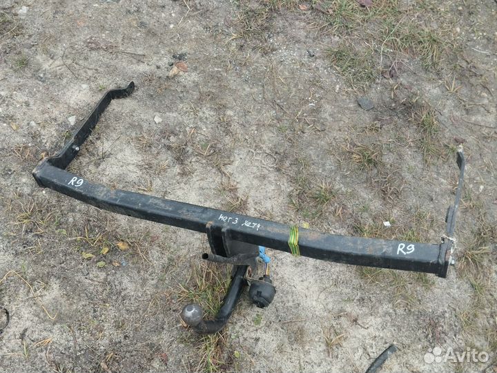 Фаркоп Рено тоМеган 3 хэтчбек