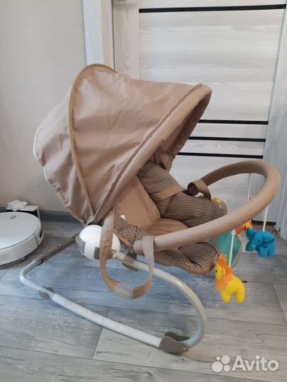 Шезлонг для новорожденных