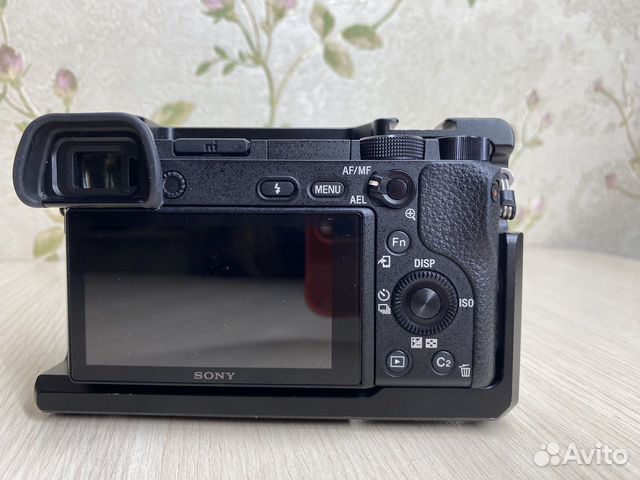 Sony a6300 (sigma 16 mm 1.4, sony FE 1.8/ 50mm объявление продам