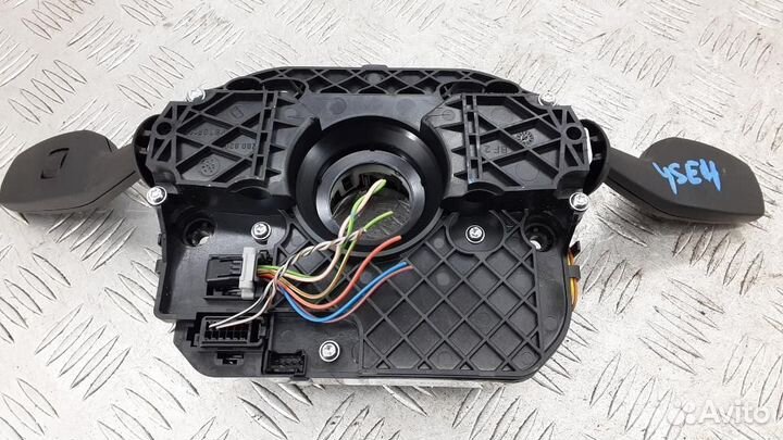 Переключатель поворотов подрулевой BMW 5-Series