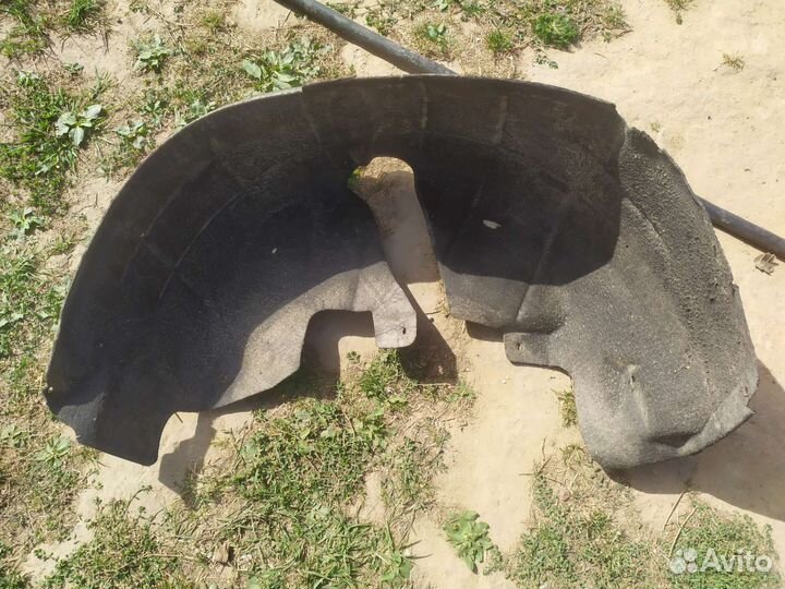 Подкрылок skoda yeti