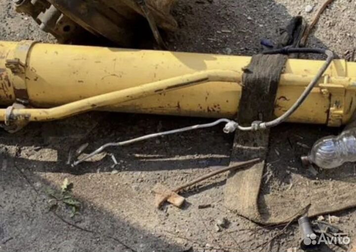 Гидроцилиндр komatsu PC300-7