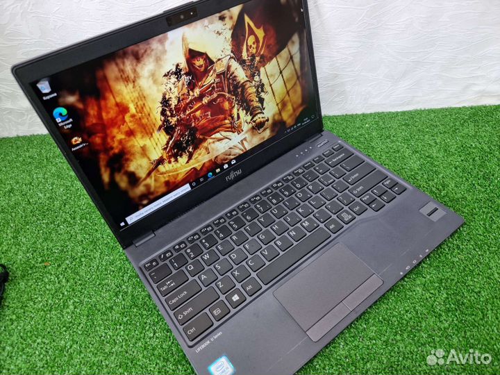 Ультрабук FullHD Core i5 7200U/512ssd/12gb
