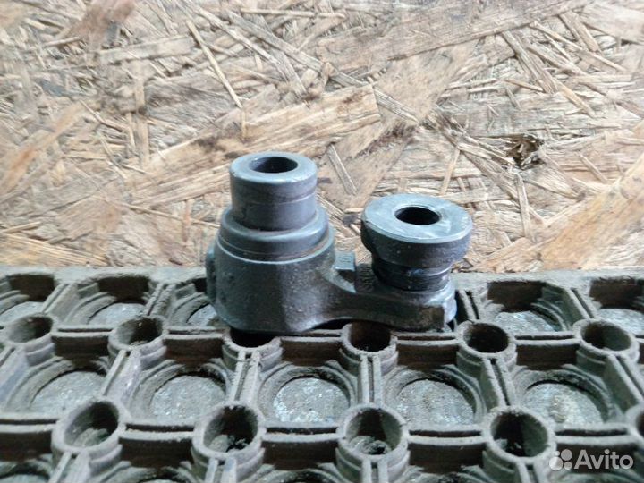 Концевая часть гидроцилиндра подъема кабины Scania