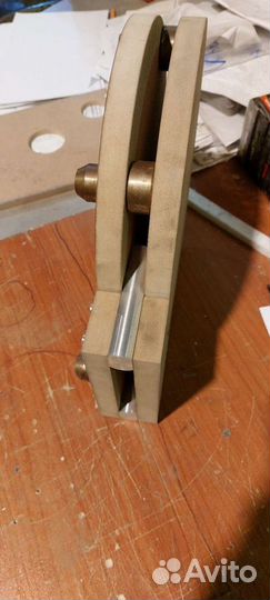 Виниловый проигрыватель