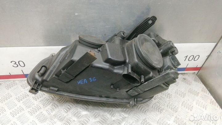 Фара правая Ford C-Max рест. 2008