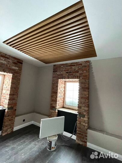 Деревянный потолок из массива дерева