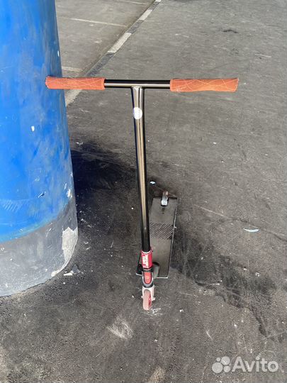 Трюковой самокат стрит