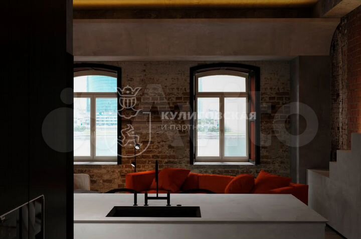 4-к. квартира, 240 м², 4/7 эт.