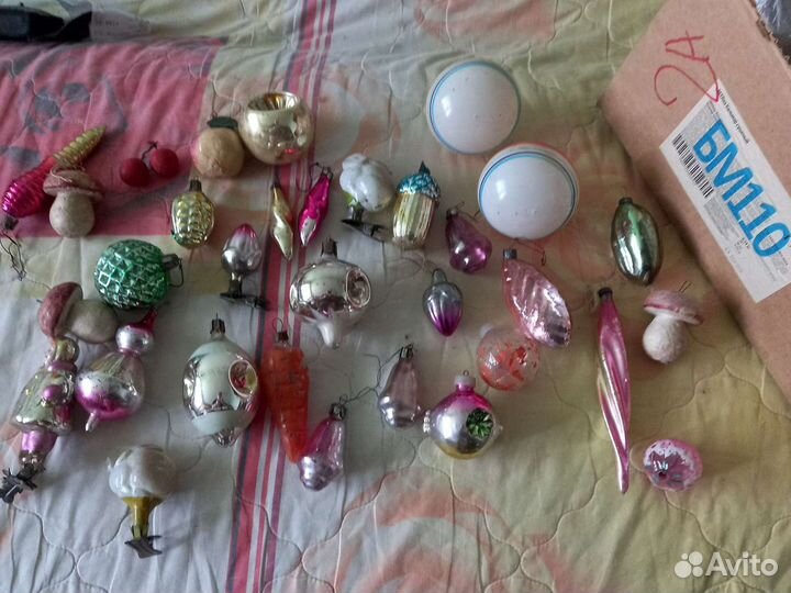 Игрушки новогодние стекляные