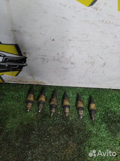 Форсунка топливная Mercedes-Benz 280 седан 1980