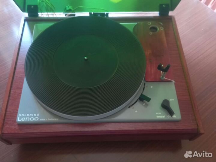 Проигрыватель винила goldring Lenco GL 68