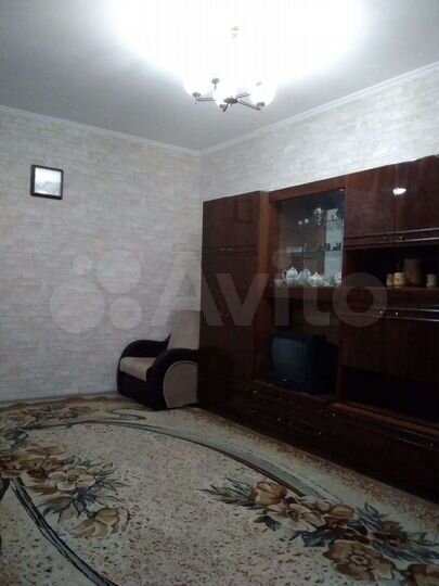 2-к. квартира, 43 м², 1/2 эт.