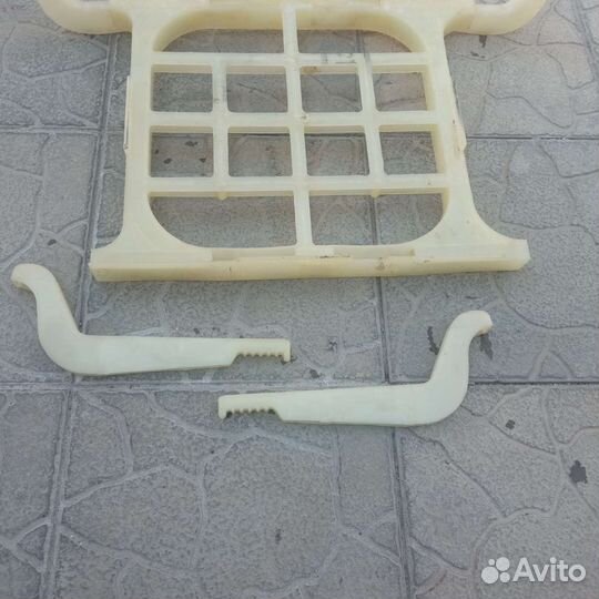 Полка на ванну