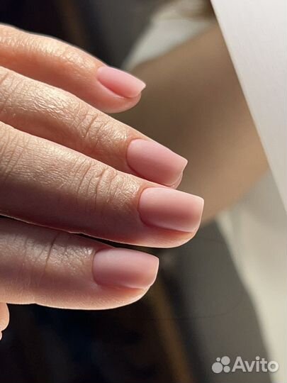 Наращивание ногтей